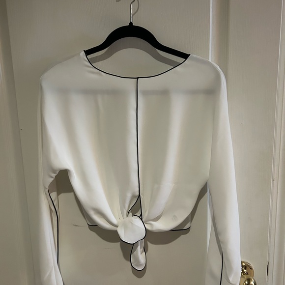 Aritzia Abasi Tie-Front Blouse - White with Black piping, XS - Picture 6 of 6
